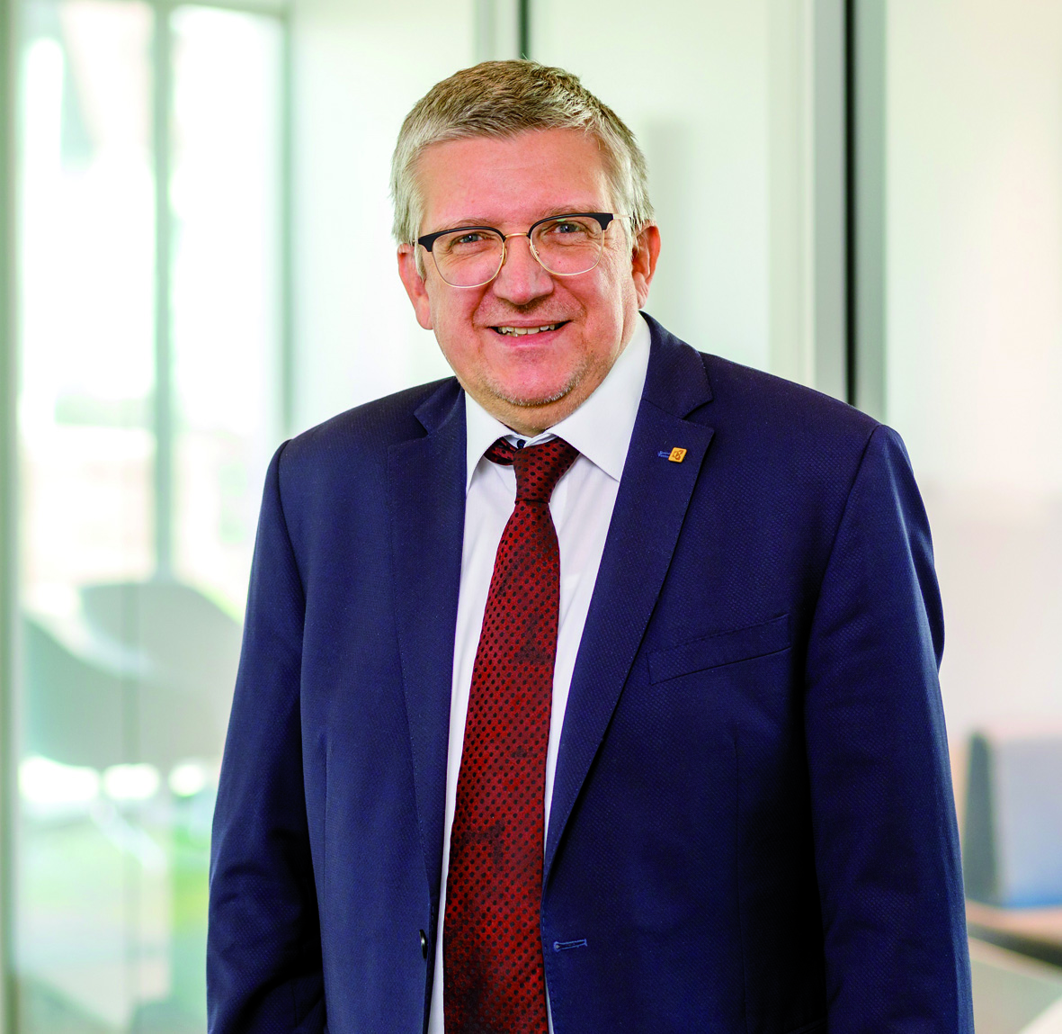 Dr. Carsten Russner wird neuer Präsident der European Technical Ceramics Federation