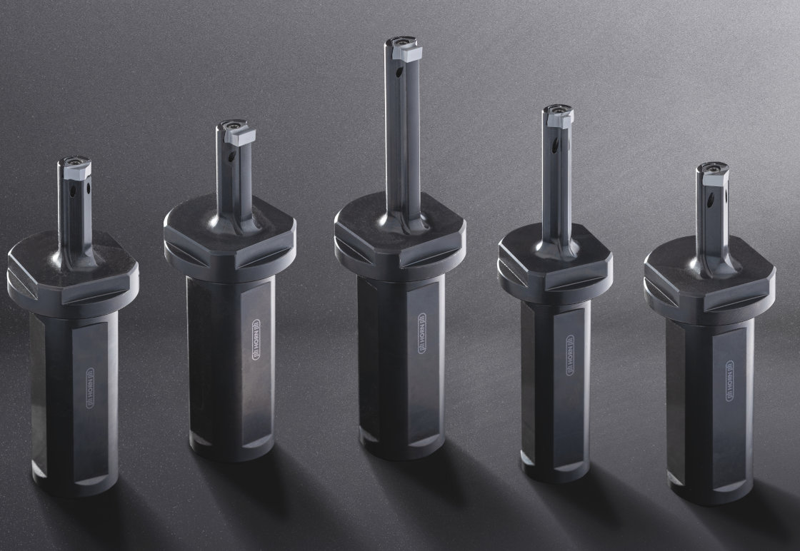 Kleinste Nuten stoßen